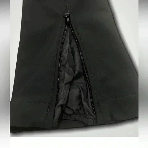 Poivre Blanc Soft shell Snow Pants
Size 8 - Picture 6 of 9